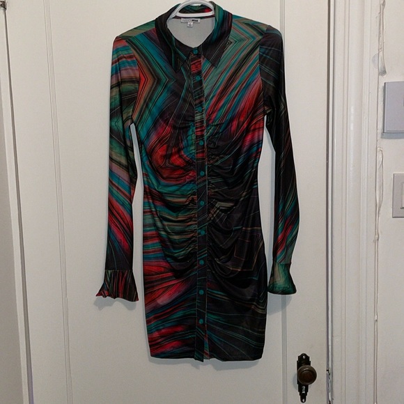 Dresses - Picture 1 of 6